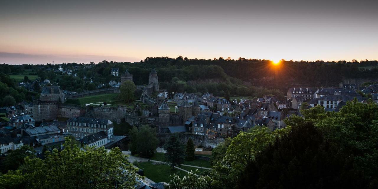 Hotel Particulier Le Mercier De Montigny -Une Nuit Sur Les Remparts- Fougères Exteriör bild